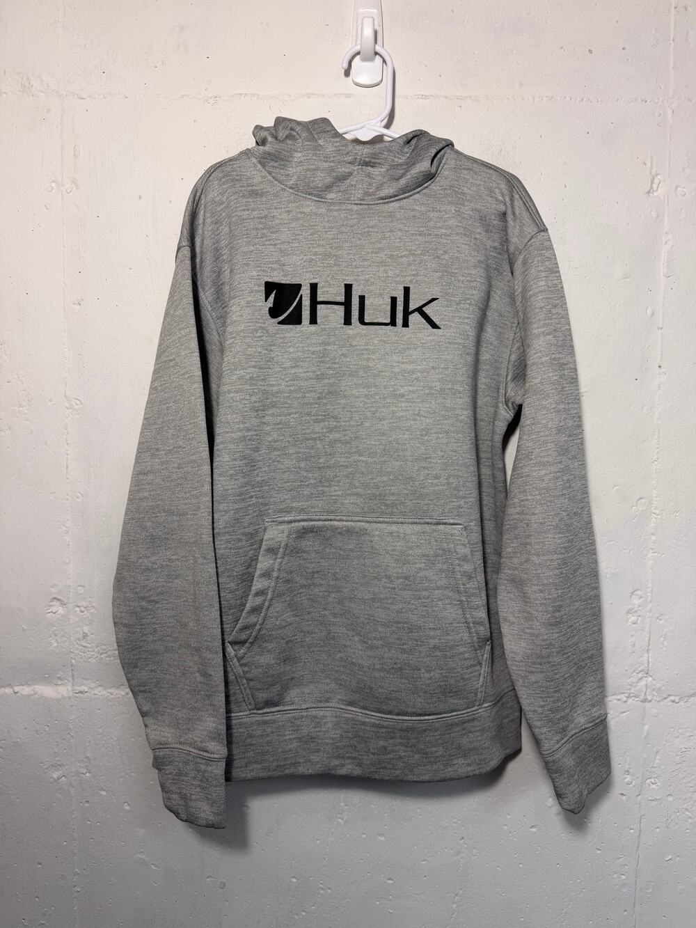 HUK Youth Boys Medium Gray performance Hoodie